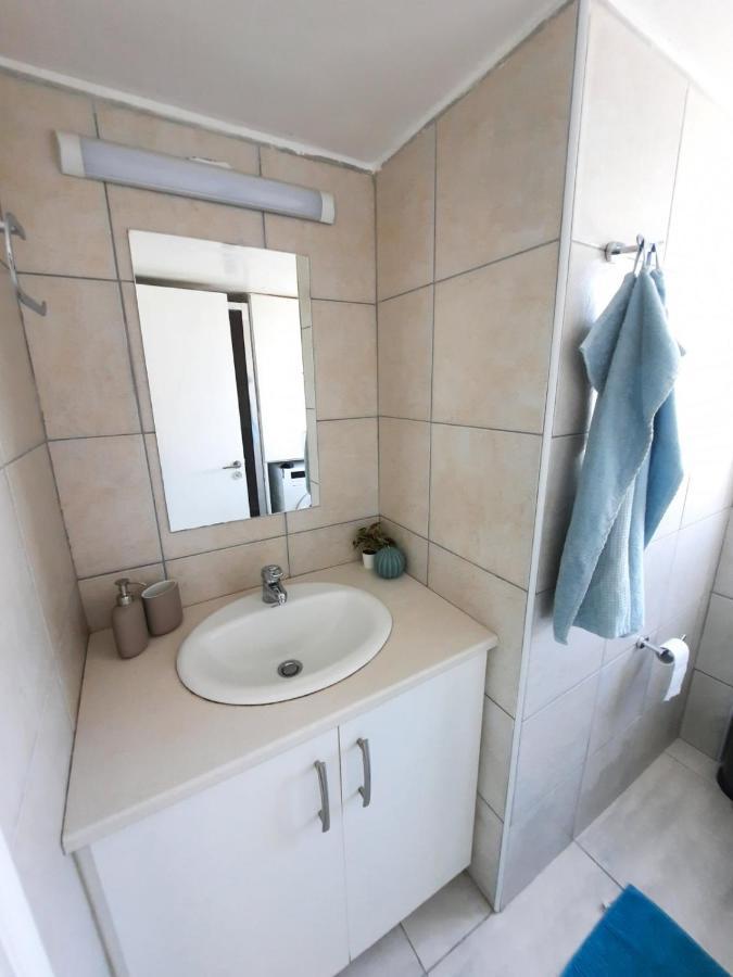 Sea-Esta Seaview Apartment, 200 Meters To The Beach Larnaca Ngoại thất bức ảnh