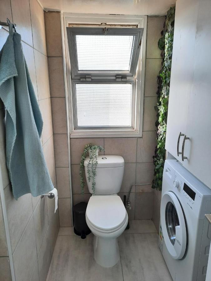 Sea-Esta Seaview Apartment, 200 Meters To The Beach Larnaca Ngoại thất bức ảnh
